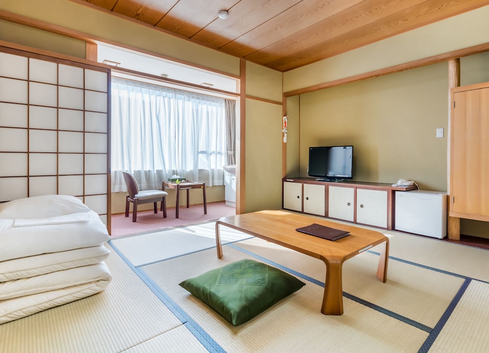 和室8畳 | 奈良県外国人観光客交流館 (奈良県猿沢イン)