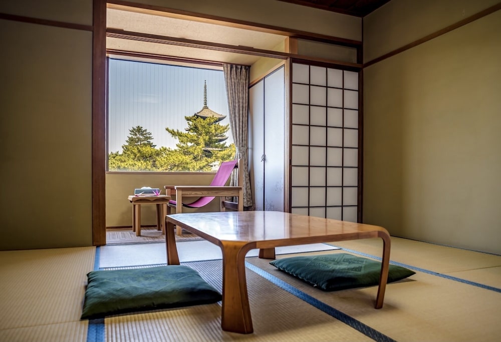 和室8畳 客室3 | 奈良県外国人観光客交流館 (奈良県猿沢イン)