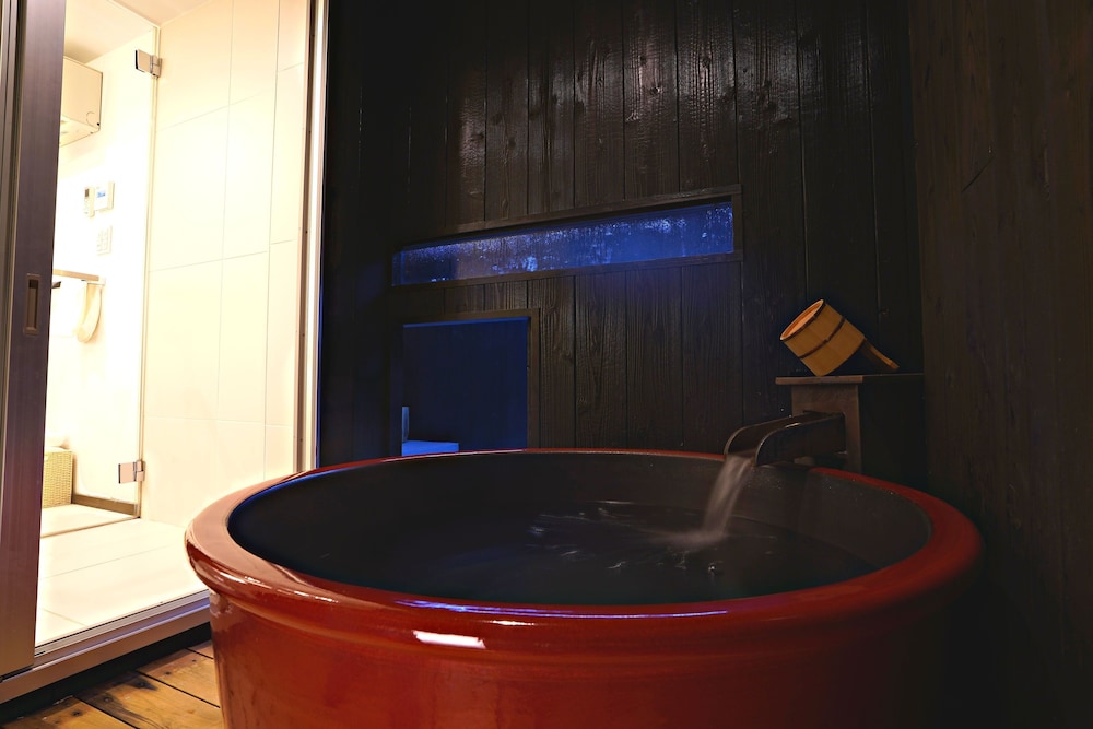 トラディショナル ハウス バスルーム3 | 季楽 京都 姉小路