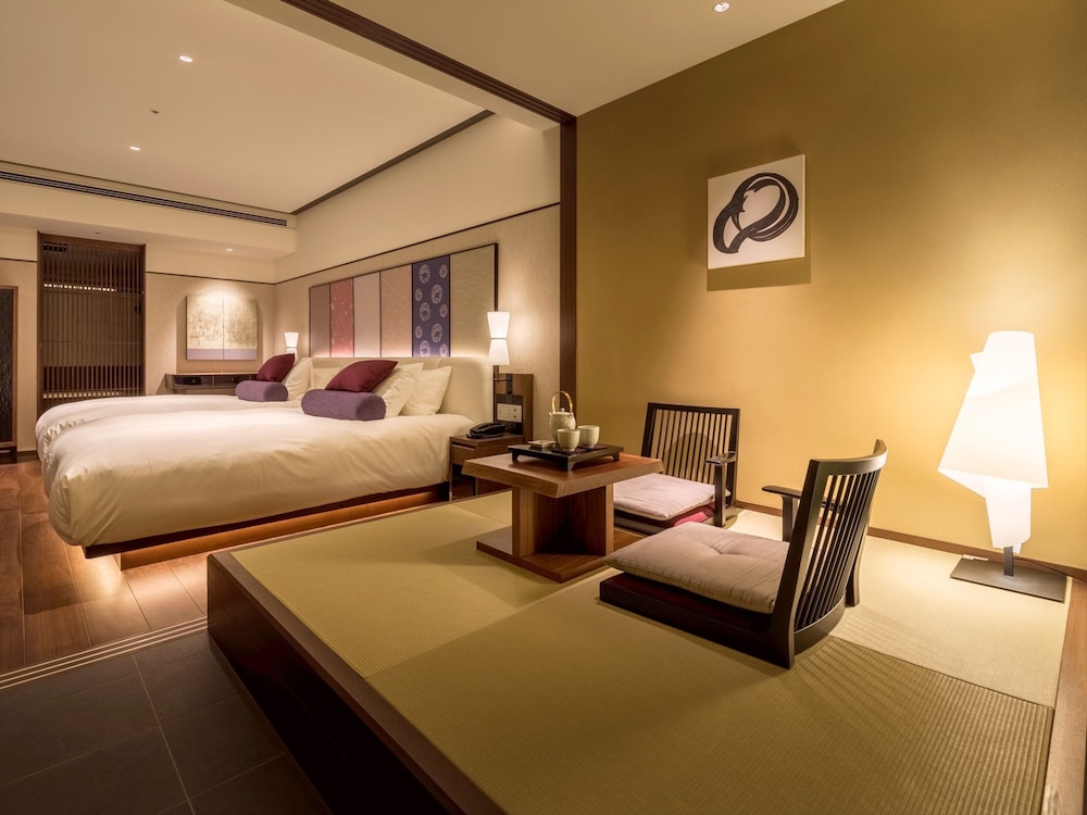 スイート 禁煙 ガーデンビュー 客室1 | ソラリア西鉄ホテル京都プレミア 三条鴨川