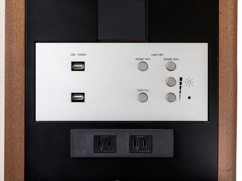 鴨川ツインルーム 禁煙 客室の設備とサービス1 | ソラリア西鉄ホテル京都プレミア 三条鴨川