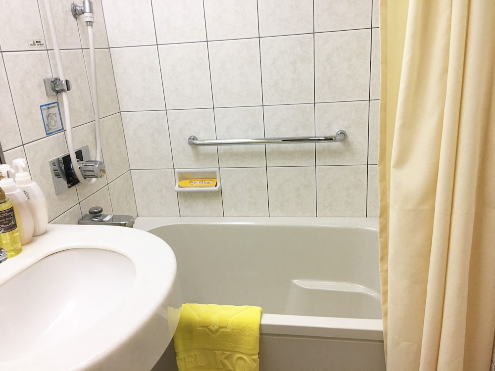 ツインルーム バスルーム1 | ホテル KOYO