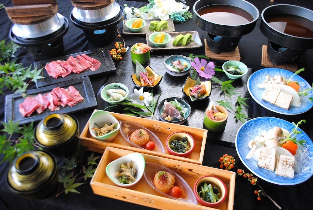 レストラン1 | 旅館 由布山