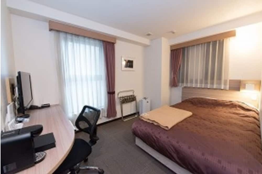 クイーンサイズベッドルーム　禁煙 | 豊田プレステージホテル