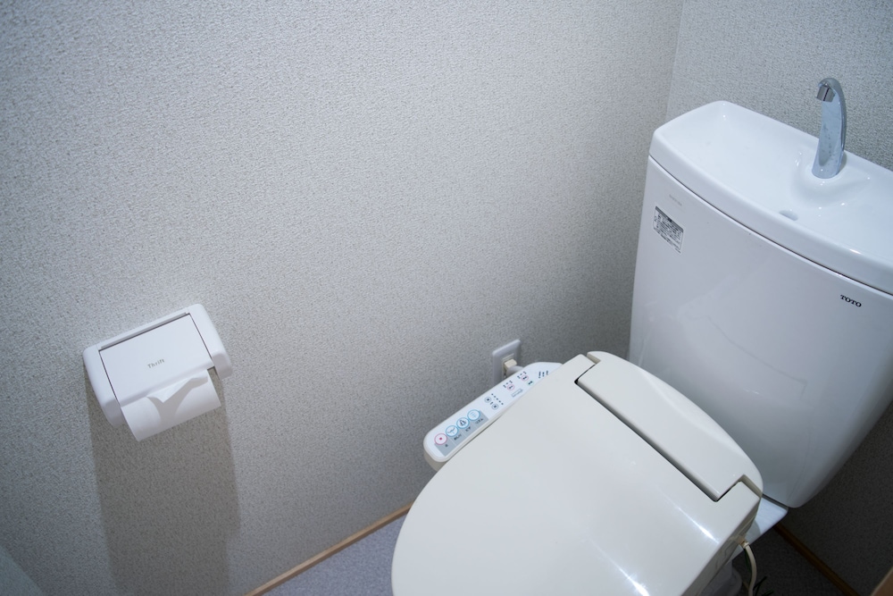 1棟貸し バスルーム0 | Moco Hostel