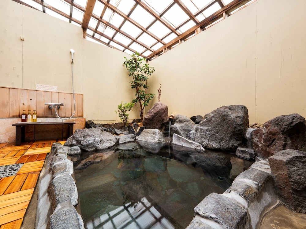 温泉岩風呂付き離れ: 和室二間[木蓮]国産和牛陶板焼き (部屋食) 禁煙 客室2 | 古都の花心