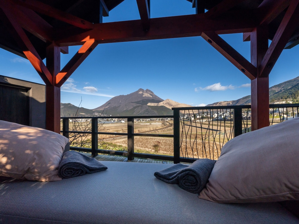 Ranchu(15歳からご宿泊可能) テラス / パティオ0 | Yufuin Luxury Villa -zakuro-