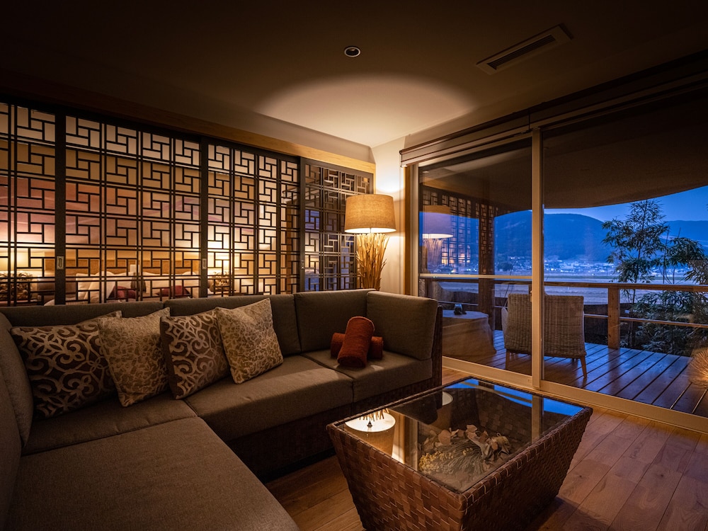 dadaroma (15歳からご宿泊可能) 客室1 | Yufuin Luxury Villa -zakuro-