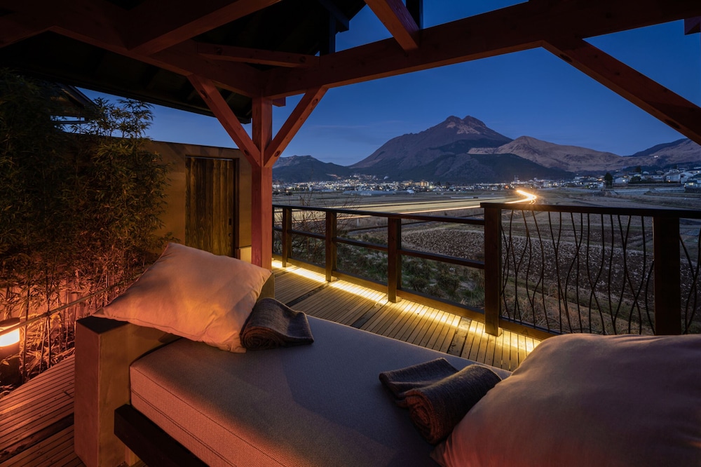 Ranchu(15歳からご宿泊可能) テラス / パティオ2 | Yufuin Luxury Villa -zakuro-