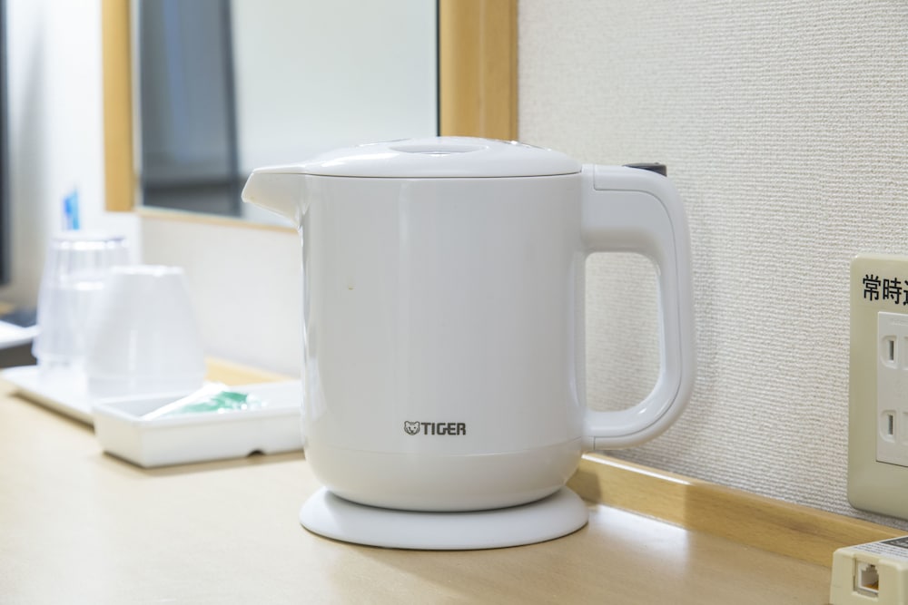 セミダブルルーム 喫煙可 客室の設備とサービス1 | 三交イン豊田