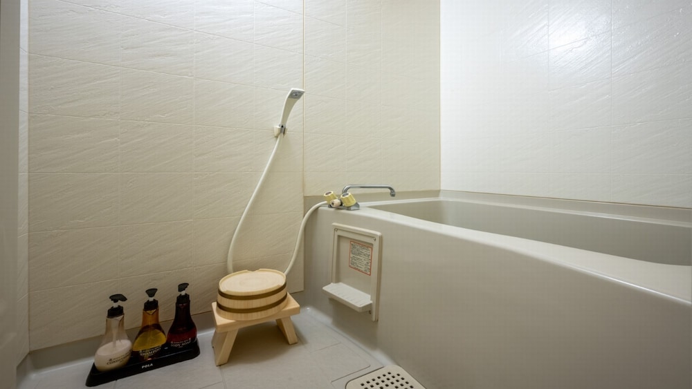 [山側スタンダード] 和室10畳 禁煙 バスルーム0 | 季の里