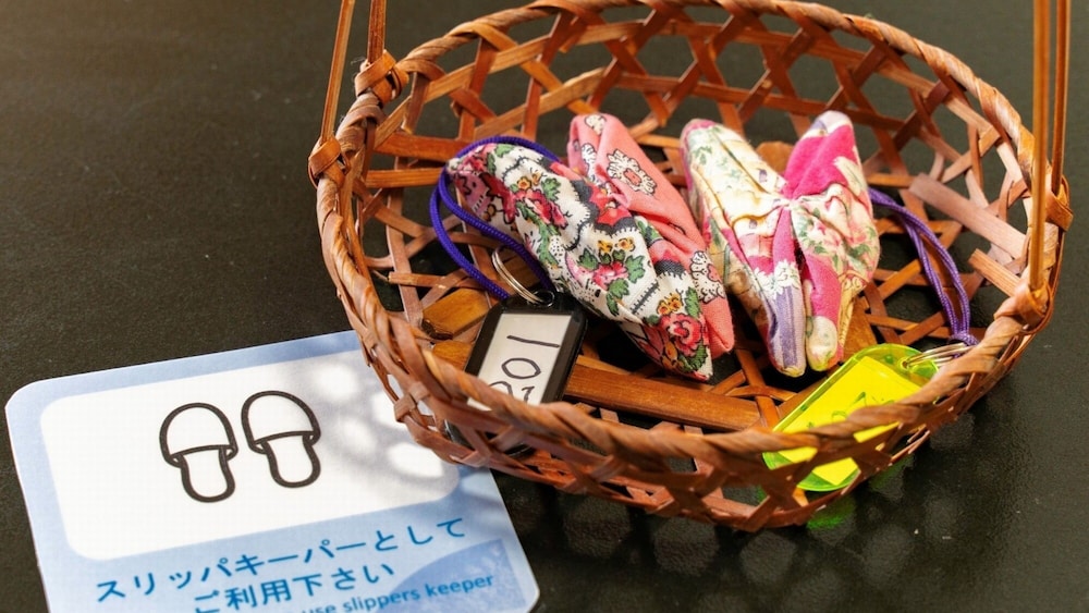 [山側スタンダード] 和室10畳 禁煙 客室の設備とサービス3 | 季の里