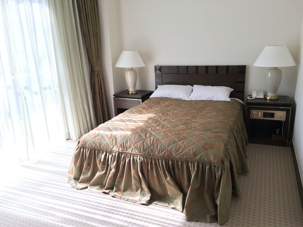 ロイヤル スイート | 旧軽井沢 ホテル音羽ノ森