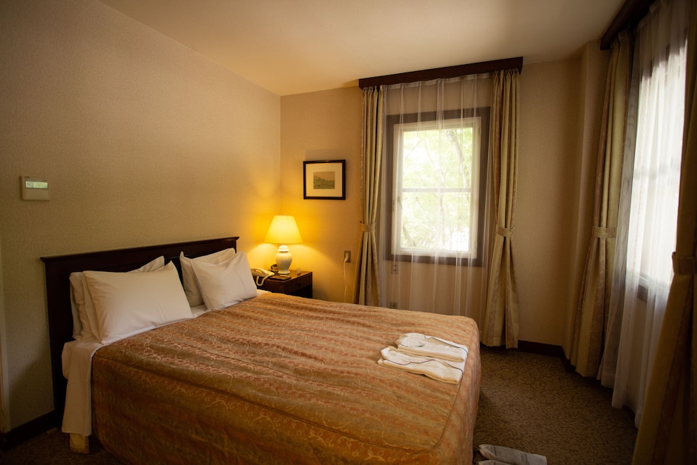 スタンダード ダブルルーム | 旧軽井沢 ホテル音羽ノ森