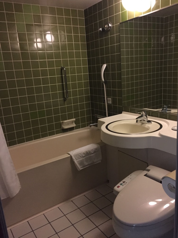 スタンダード ツインルーム 客室1 | 旧軽井沢 ホテル音羽ノ森