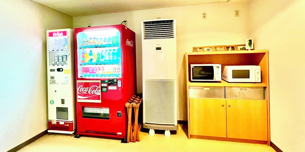自動販売機1 | ホテルハッピーホリデー石垣島 自動販売機1 | ホテルハッピーホリデー石垣島