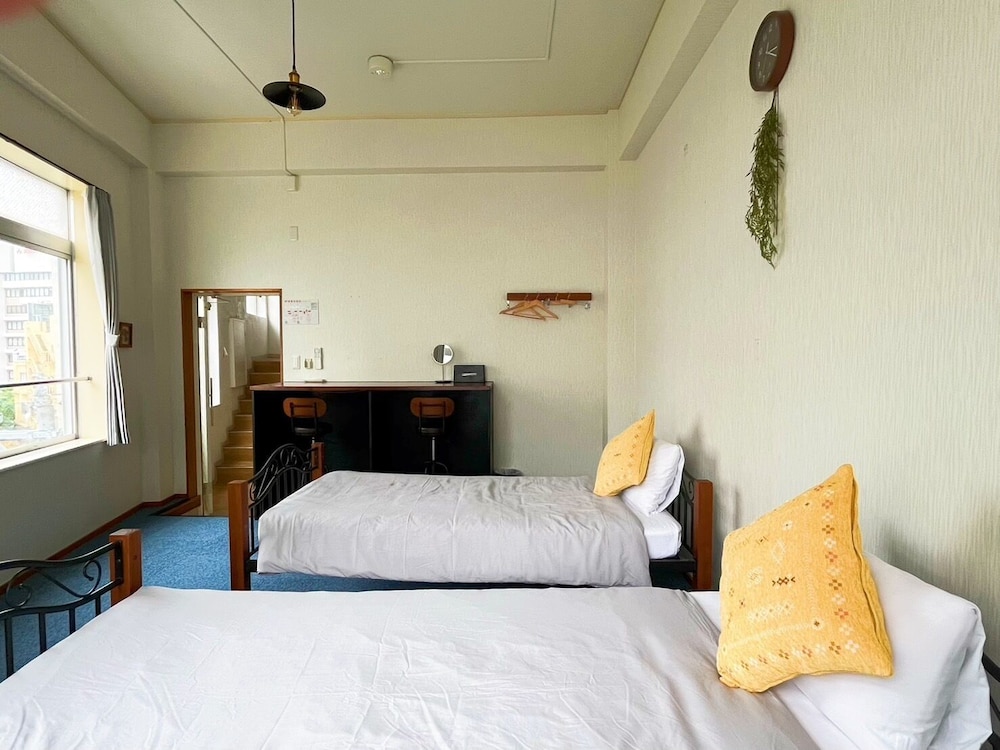 ベーシック ツインルーム 客室1 | ゲストハウス海風