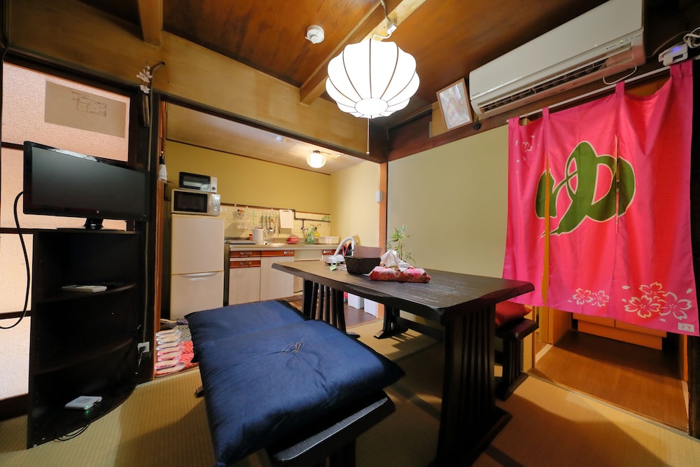 トラディショナル タウンホーム | お宿 三条町家
