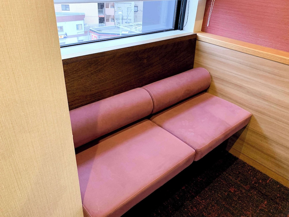 ツインスタンダード 2 (禁煙) 客室1 | コンフォートイン福岡天神