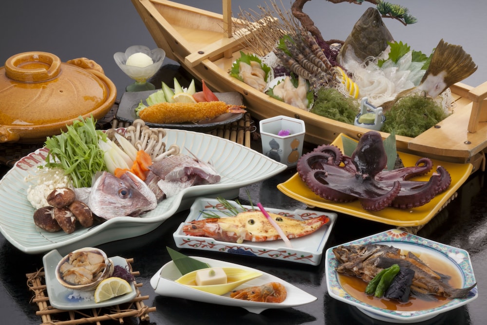 食事・飲み物1 | 篠島ロイヤルホテル香翠荘 | 篠島ロイヤルホテル香翠荘