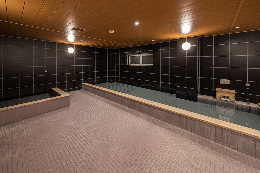 割引 カプセルルーム男性用 2部屋 禁煙 バスルーム1 | カプセルプラス横浜サウナ & カプセル
