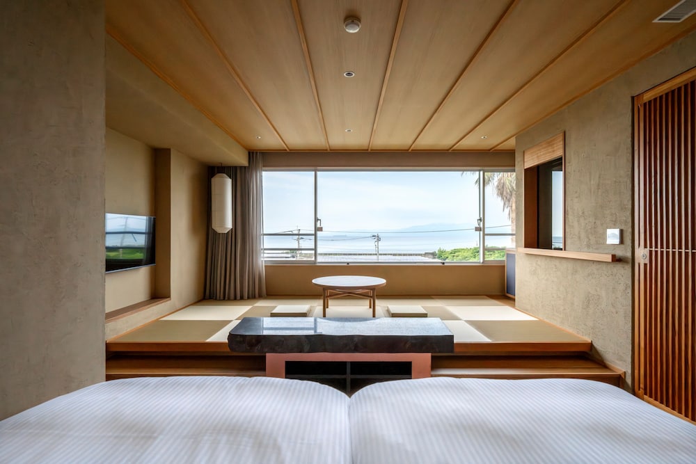 和洋室ツイン シャワーブースあり 禁煙 | こらんの湯 錦江楼