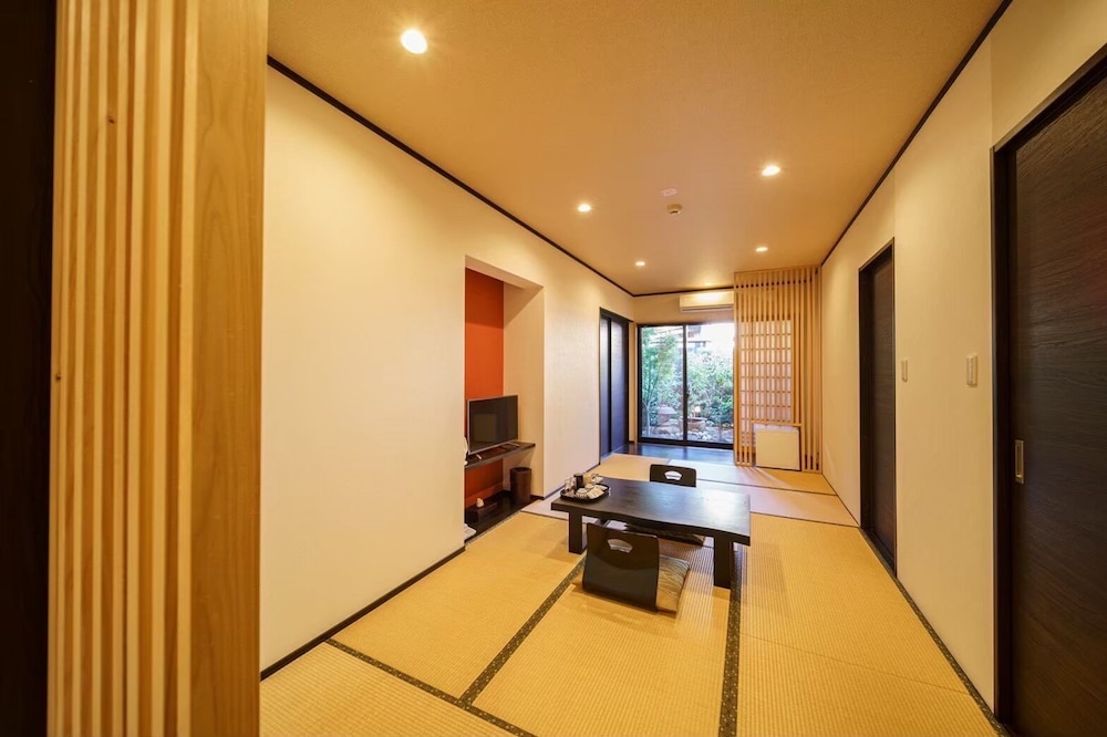 半露天風呂付離れ和洋室 スタンダード会席 禁煙 客室2 | ゆふいん宿 清孔苑