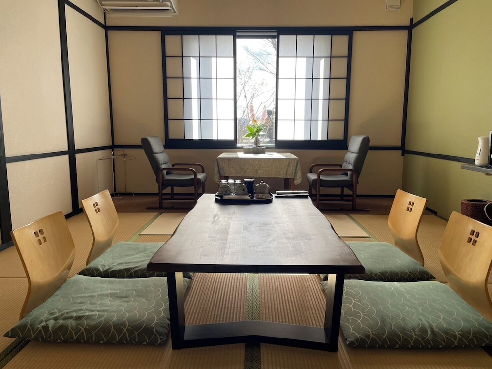 和室10畳 スタンダード会席 禁煙 客室6 | ゆふいん宿 清孔苑