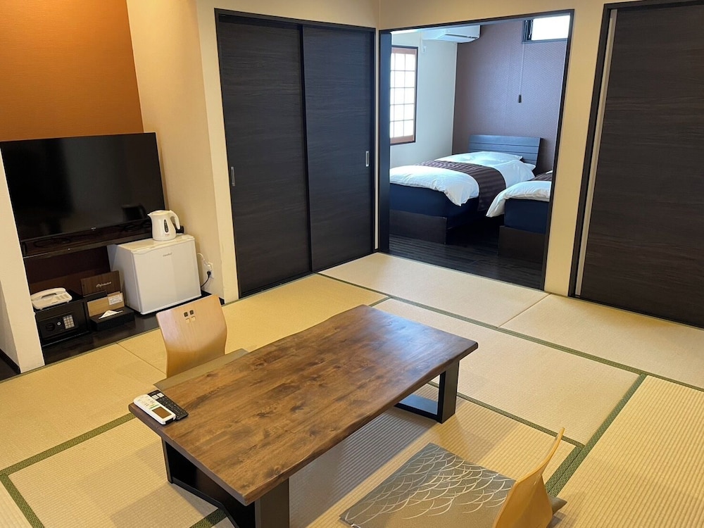 離れ和洋室 半露天風呂付き スタンダード会席 禁煙 客室15 | ゆふいん宿 清孔苑