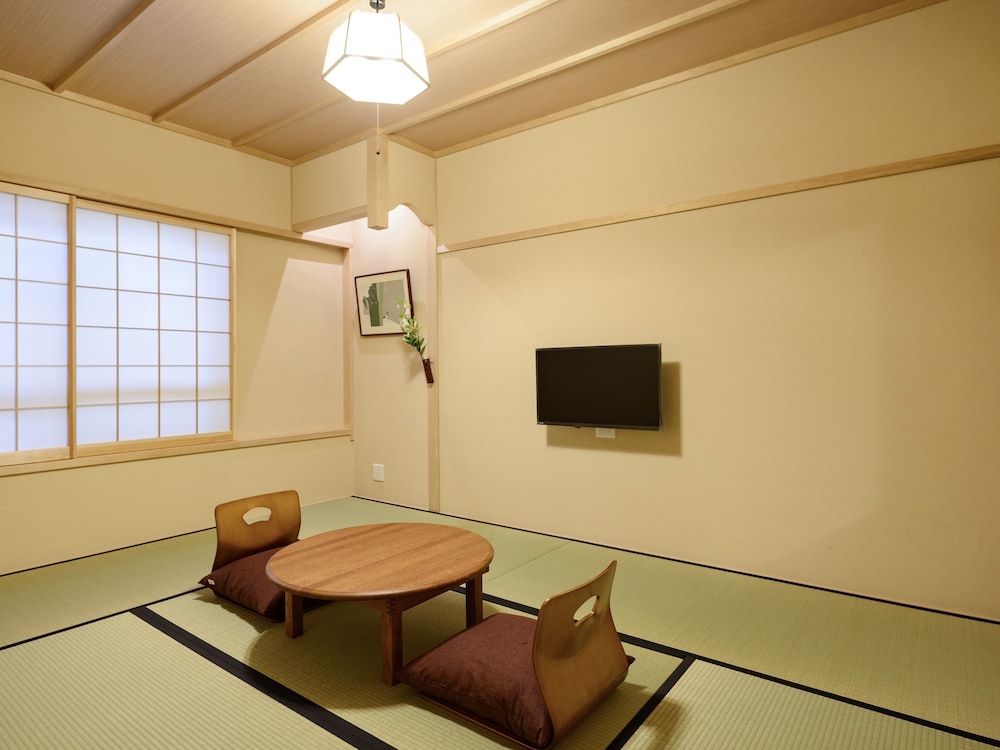 デラックス ルーム 2 客室1 | 京町家 楽遊 堀川五条