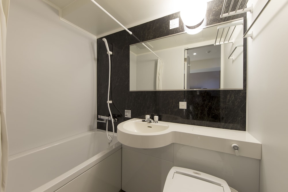 ダブルルーム 禁煙 バスルーム0 | グリーンリッチホテル出雲 人工温泉・二股湯の華