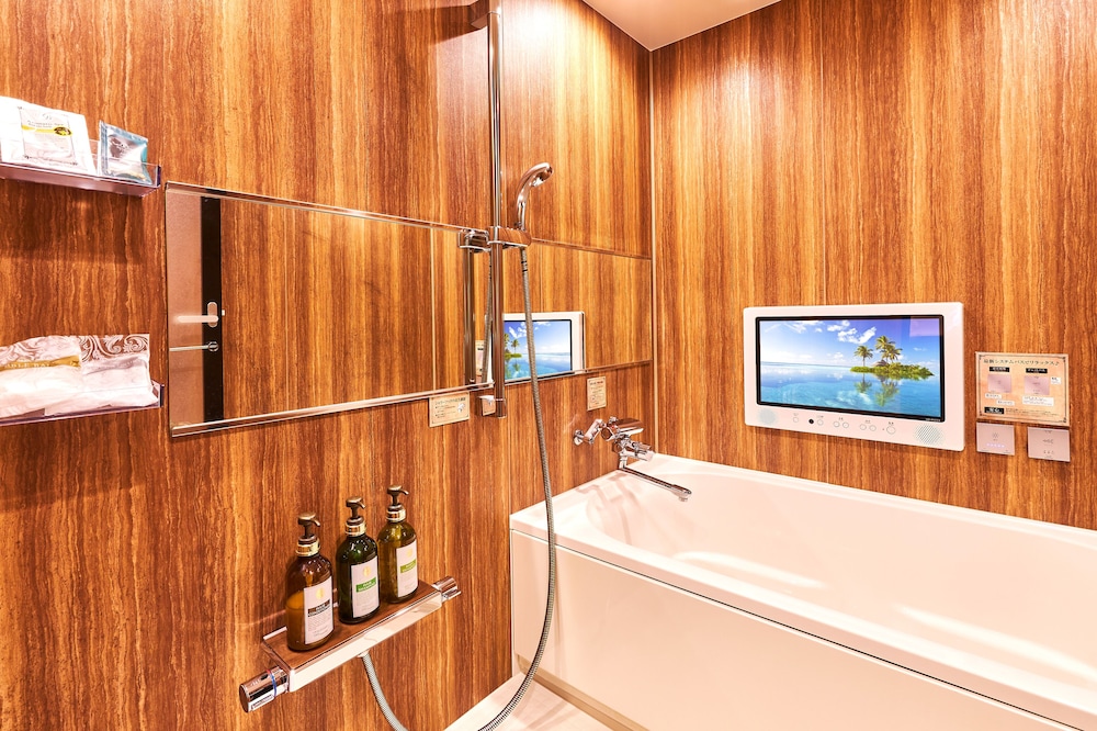 スタンダードダブル喫煙 1泊 アルコール飲み放題無料 バスルーム0 | ホテルバリアンリゾートなんば心斎橋店