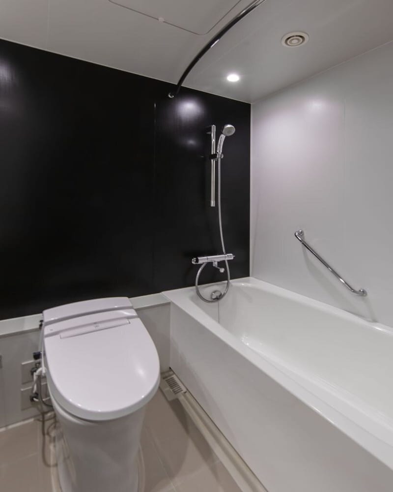 ベーシック ツインルーム 禁煙 バスルーム0 | KKRホテル大阪