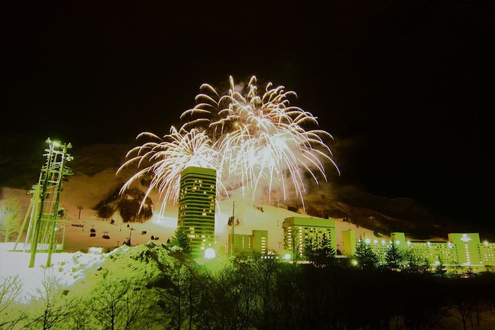 トラディショナル 4 人部屋 客室1 | ユートピア苗場