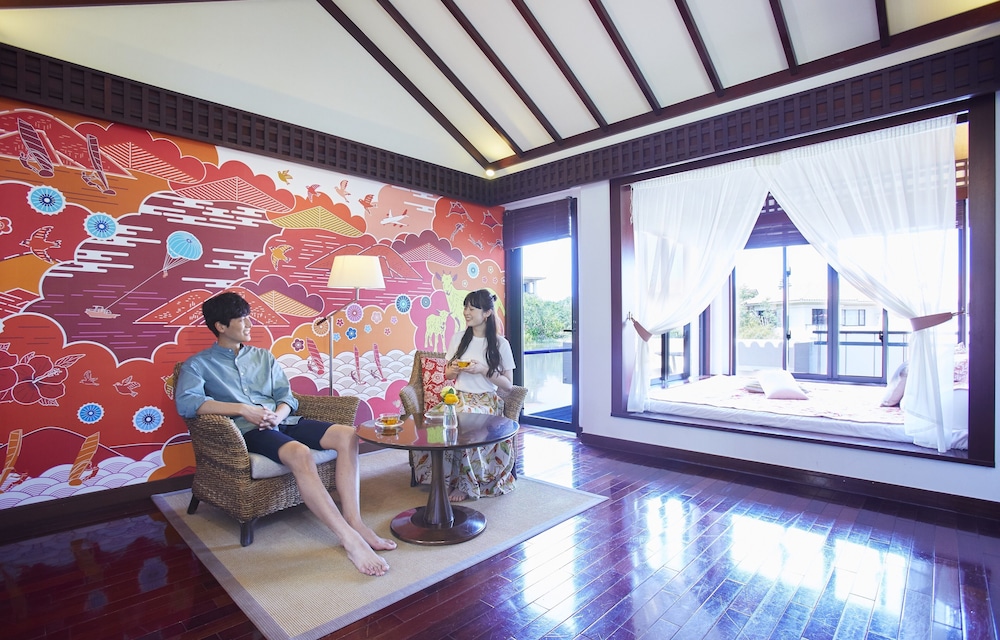 デラックス スイート 客室1 | 星野リゾート リゾナーレ小浜島