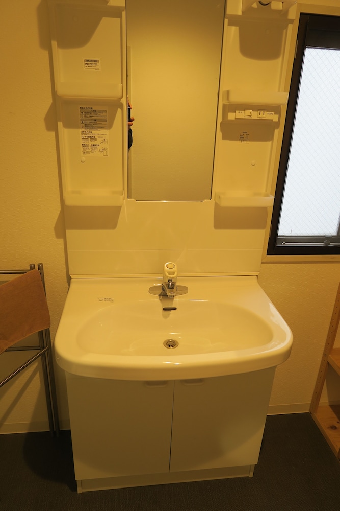 デラックス和室 キッチン付き バスルーム3 | ロジーホテルなんば