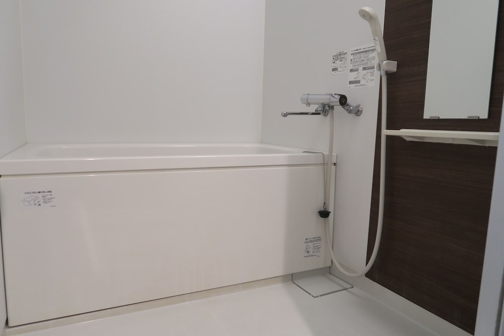 デラックス和室 キッチン付き バスルーム4 | ロジーホテルなんば