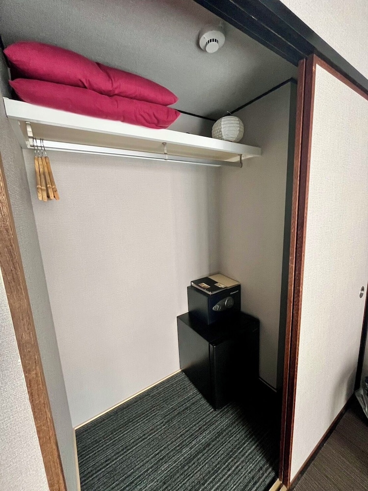 コンフォート ダブルルーム ダブルベッド 1 台 客室2 | ロジーホテルなんば