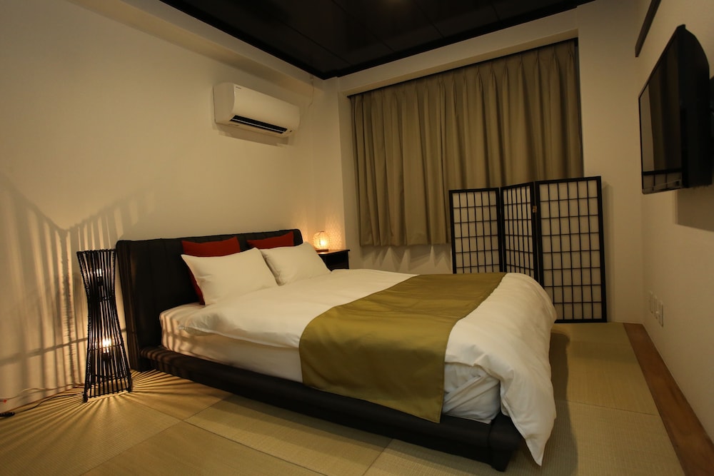 スタンダード和室 (ダブルベッド1台) 客室1 | ロジーホテルなんば