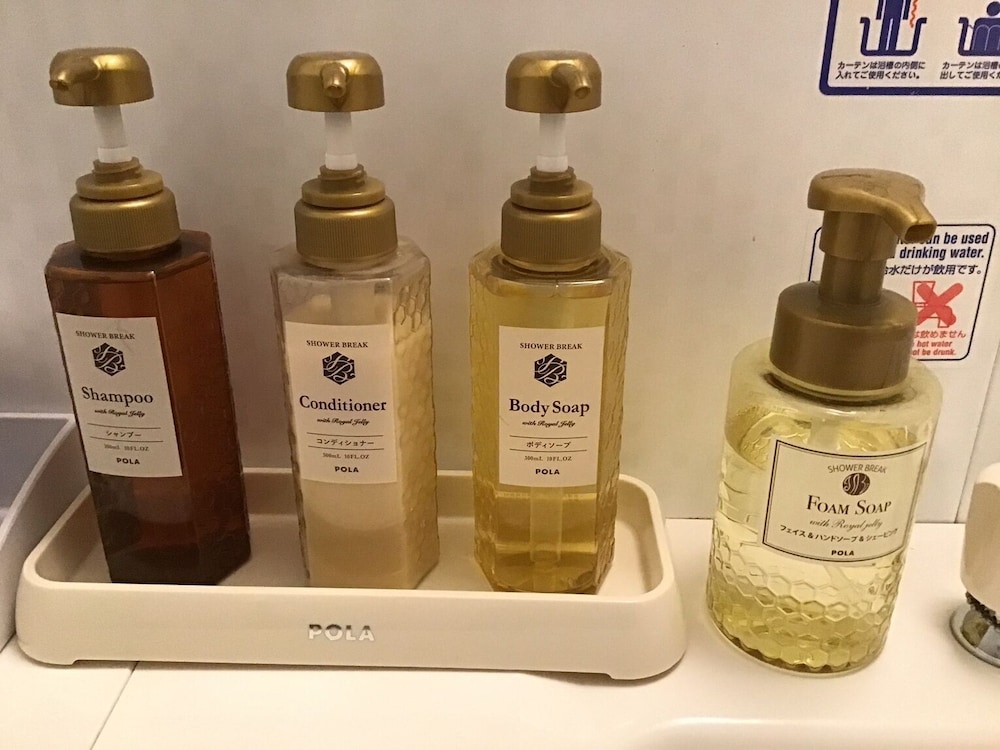 スタンダードルーム（大人2名用）ダブルベッド1台　喫煙可 バスルーム1 | 三交イン四日市駅前