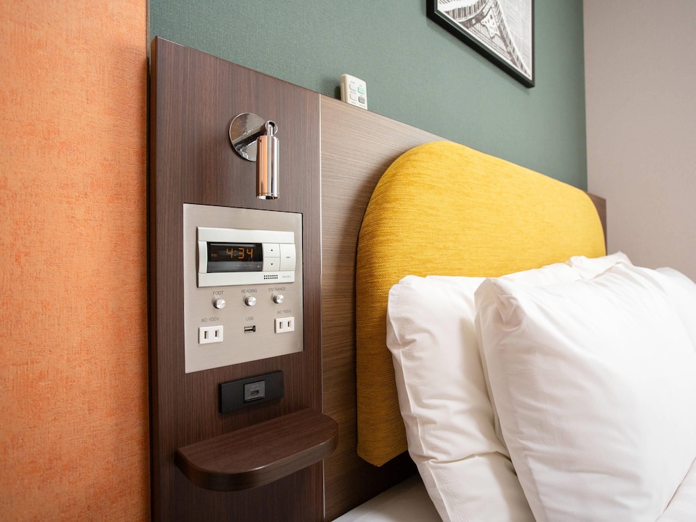 ルーム クイーンベッド 1 台 禁煙 客室1 | コンフォートホテルERA東京東神田