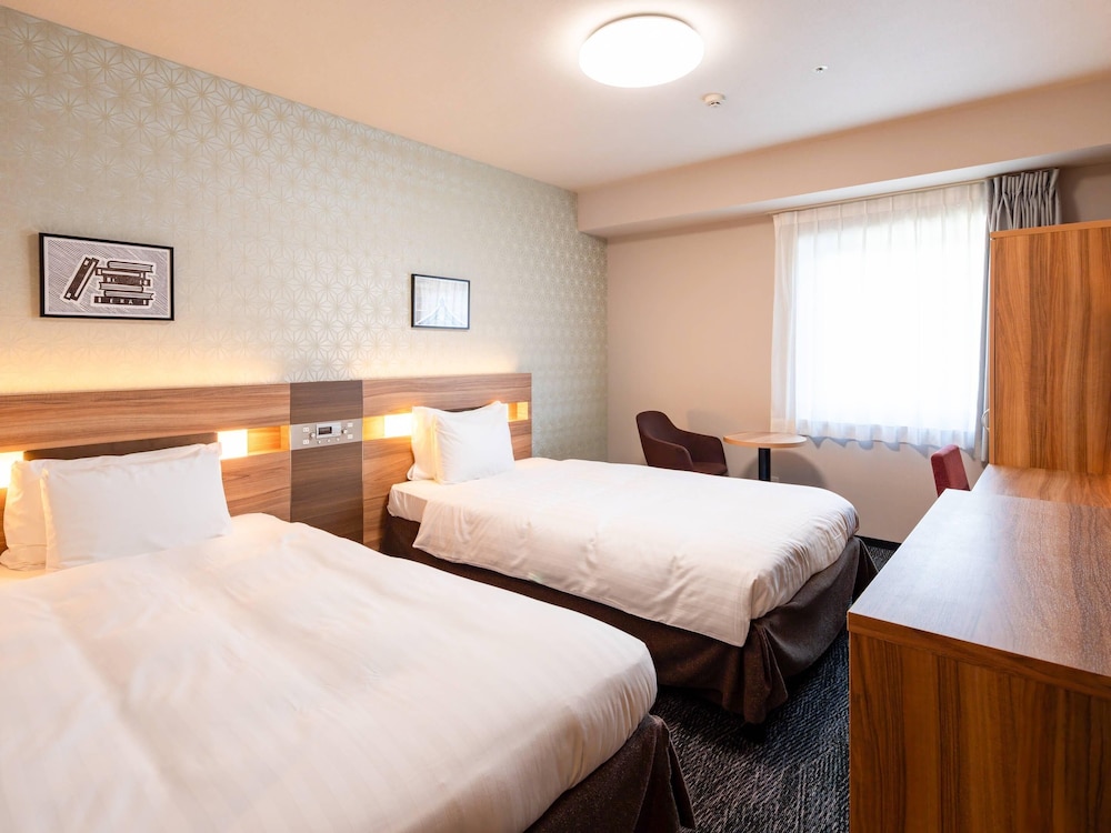 スタンダード ルーム 禁煙 (2 Twin Beds and Trundle Bed) | コンフォートホテルERA東京東神田