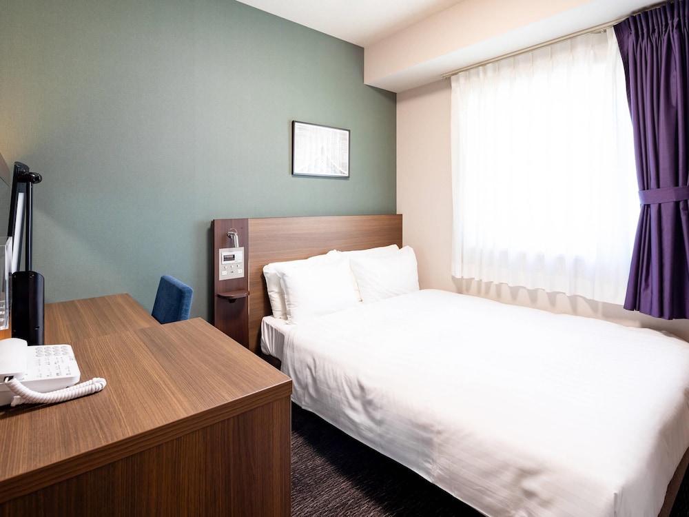 スタンダード ルーム ダブルベッド 1 台 禁煙 客室1 | コンフォートホテルERA東京東神田