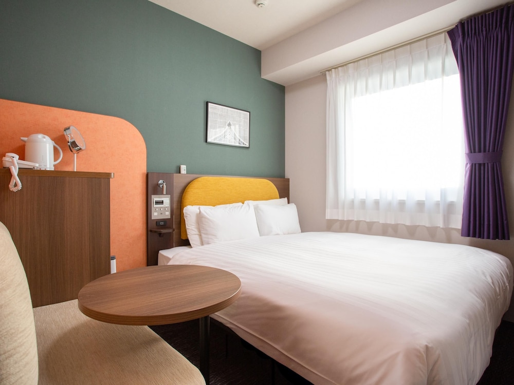 ルーム クイーンベッド 1 台 禁煙 | コンフォートホテルERA東京東神田