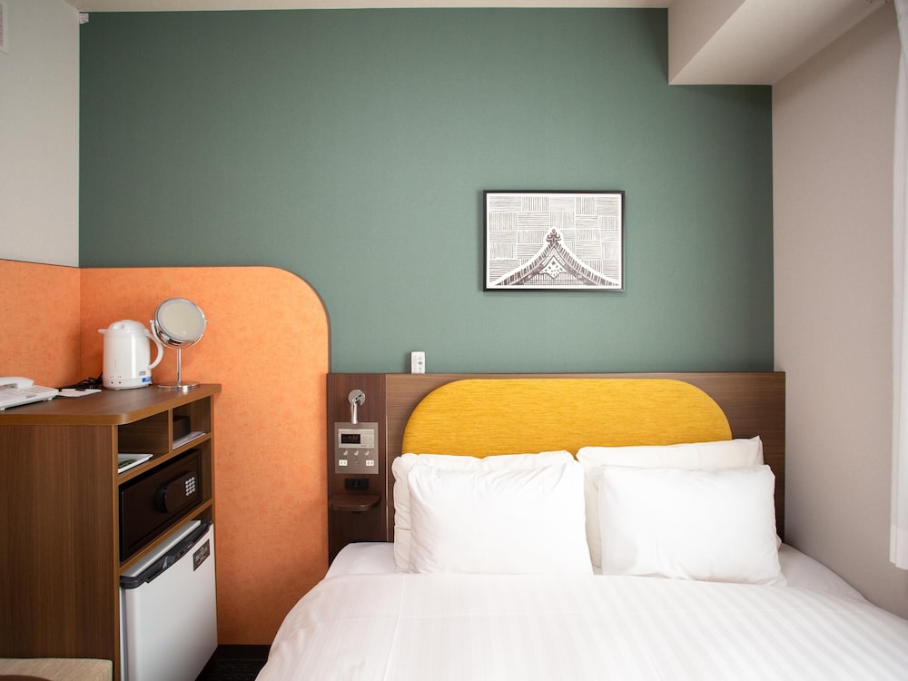 ルーム クイーンベッド 1 台 禁煙 客室3 | コンフォートホテルERA東京東神田