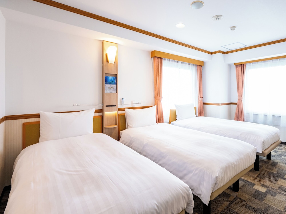 スタンダード トリプルルーム 禁煙 客室1 | 東横INN 中部国際空港 1