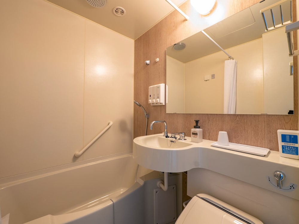 エコノミー ツインルーム 禁煙 バスルーム0 | 東横 INN 西川口駅