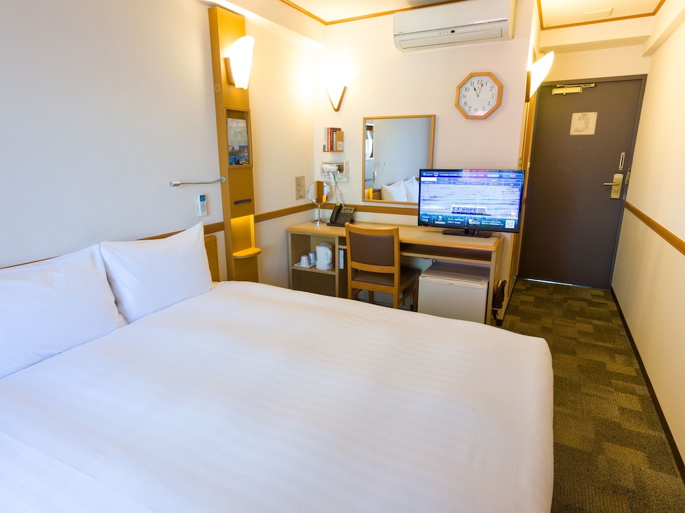 スタンダード ダブルルーム 禁煙 客室1 | 東横 INN 大阪阪急十三駅西口 1