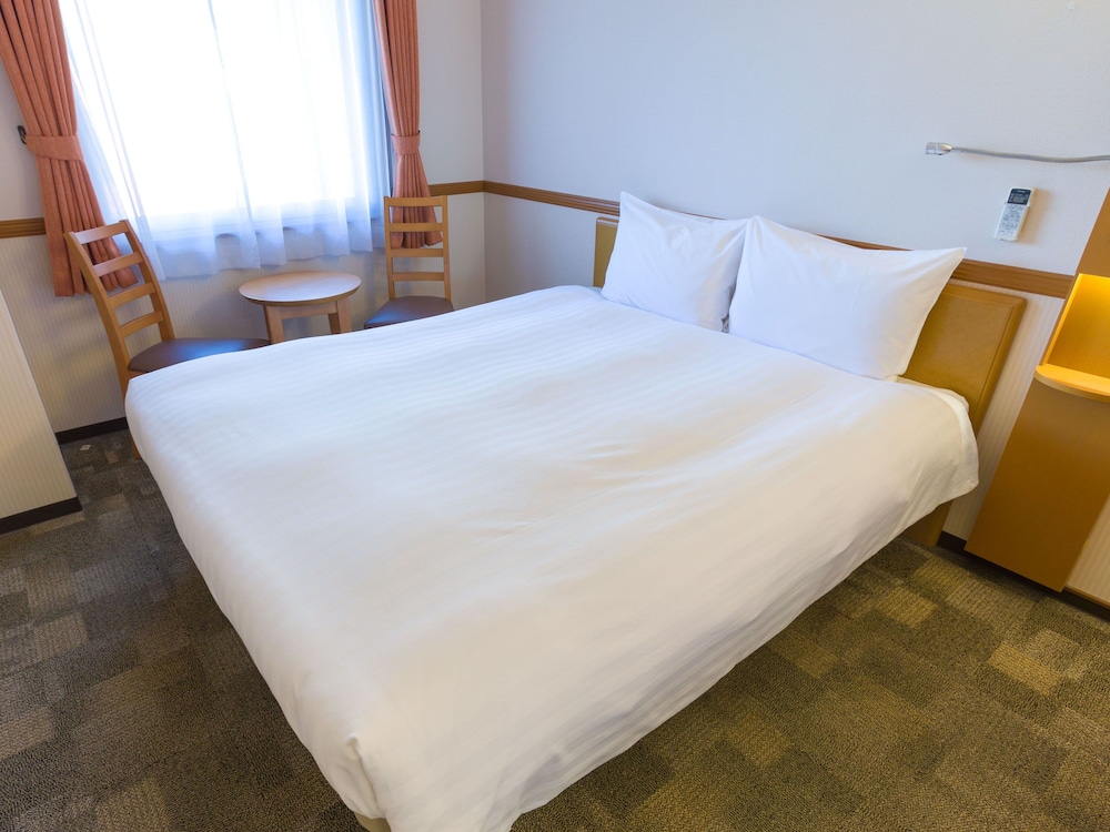 スタンダード ダブルルーム 禁煙 客室2 | 東横 INN 大阪阪急十三駅西口 1