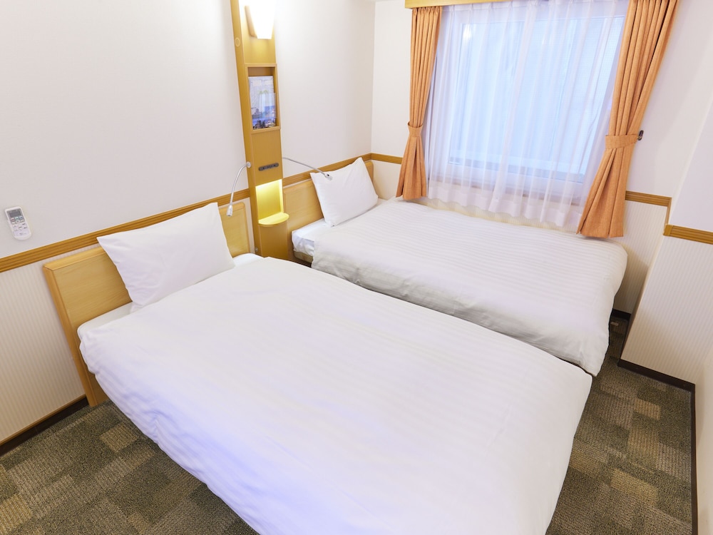 客室1 | 東横 INN 大阪阪急十三駅西口 1